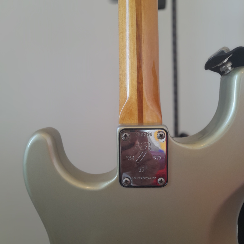 Fender Stratocaster 25 Aniversario 1979 USA – Serie 258398 – Vintage