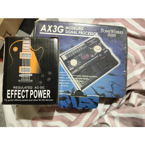 AMPLI Y PEDALERA KORG