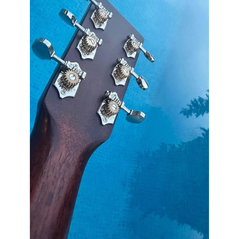 Martin 00-15m acoustic guitar + hard case