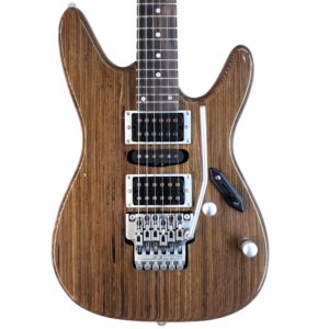 Johnny Guitars Charvel HSH MARCA: Johnny Guitars MODELO: Charvel Styled HSH REFERENCIA: Johnny Guitars Charvel HSH COLOR:  Natural ORIENTACIÓN: Diestros CUERDAS: 010 PALA: Std CUERPO: Tilo  MÁSTIL: Arce DIAPASÓN: palosanto  GOLPEADOR:  No  INLAYS: Dots PASTILLAS:  HSH HARDWARE: Cromado PAIS DE ORIGEN: China Material en liquidación puede presentar pequeñas rayadas o marcas, se vende tal y como está. 